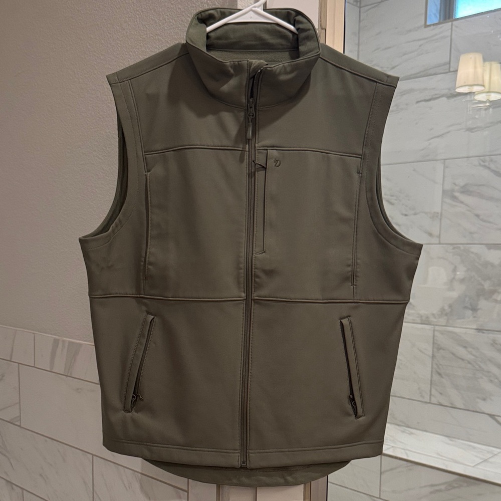 Men's Olive Green Softshell Vest - Casual Layering